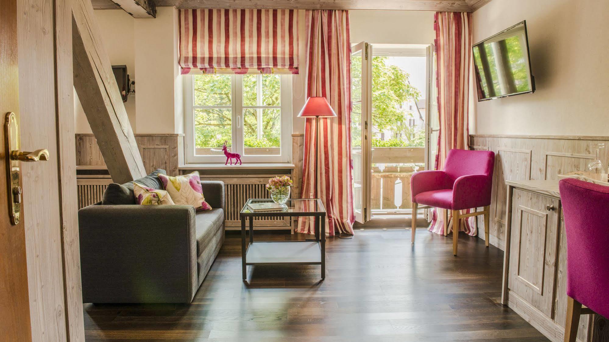 Hotel & Restaurant Sonne Kirchzarten Dış mekan fotoğraf