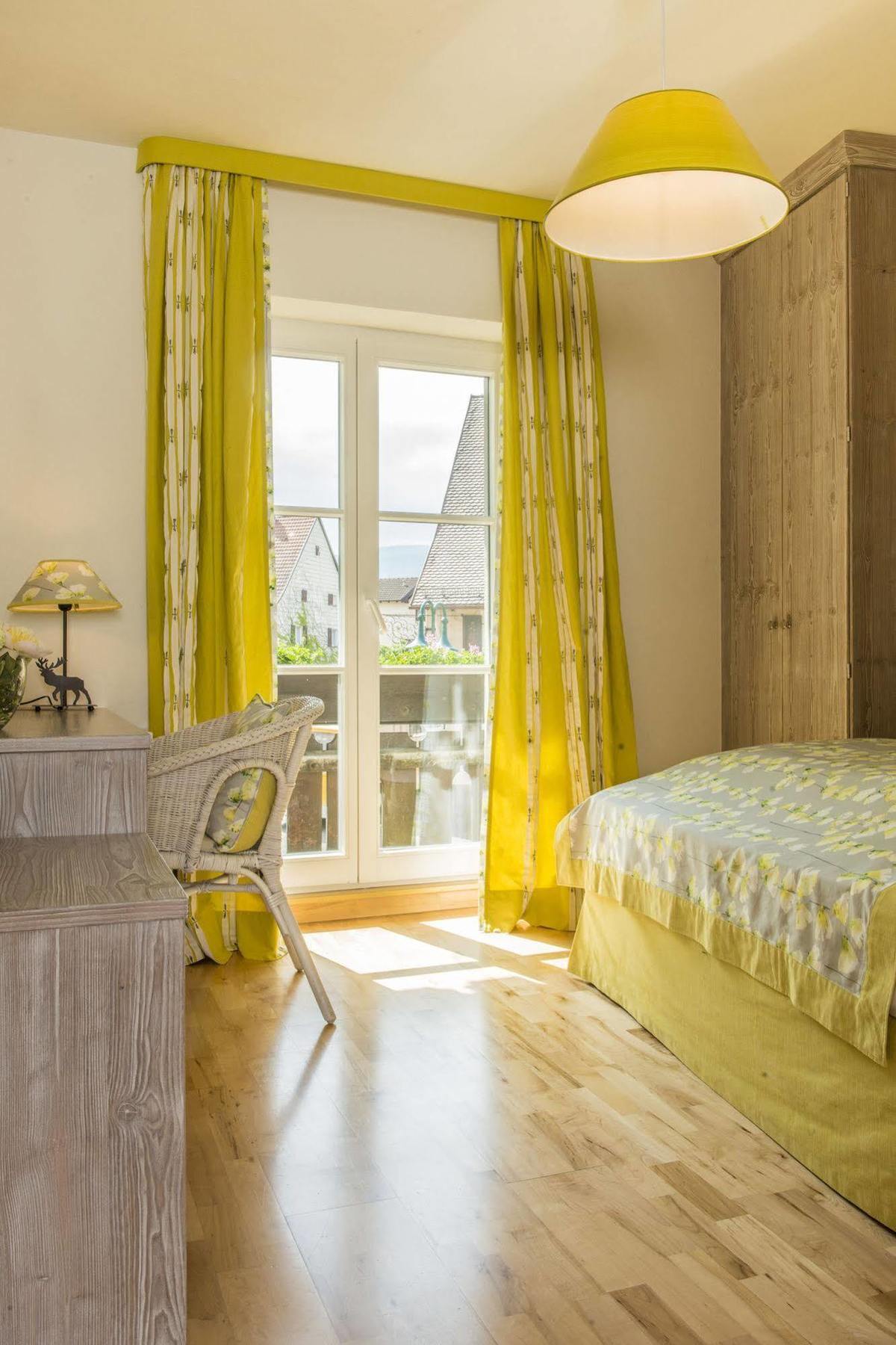 Hotel & Restaurant Sonne Kirchzarten Dış mekan fotoğraf